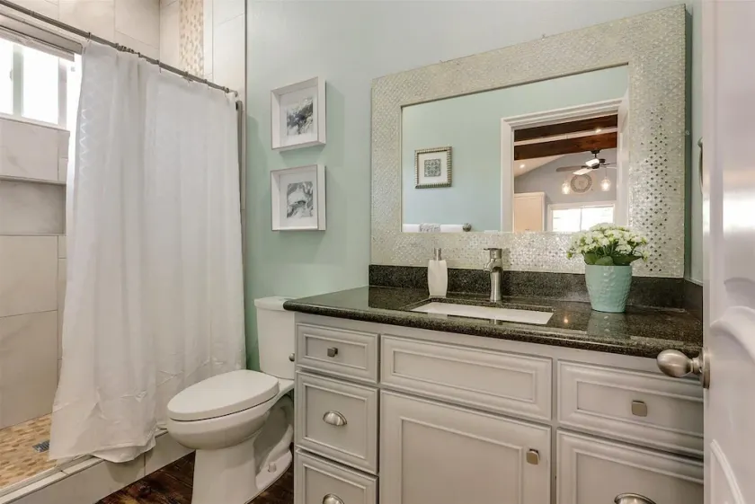 Spacious Modern Farmhouse Casita in Castro Valley Countryside with Private Patio - Image 1