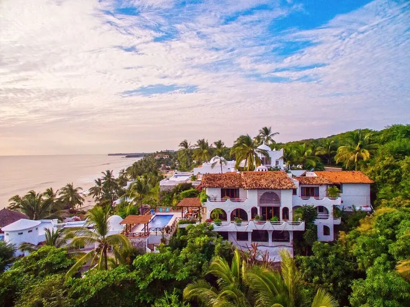 Private Beach- Amazing Surf- Pool -Staff - Gated Home- Suburban & Chef Available - Image 1
