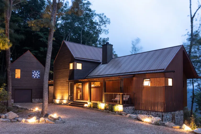 The Four One Two Lodge at Eagles Nest - Image 1