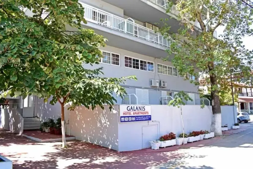 Galanis Studios and Apartments - Image 1