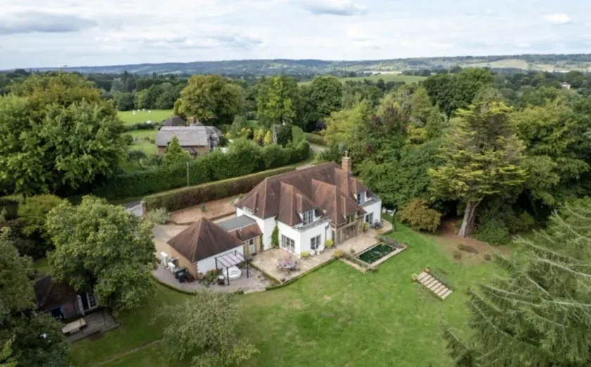 Stunning & tranquil. Heart of the Surrey Hills - Image 1