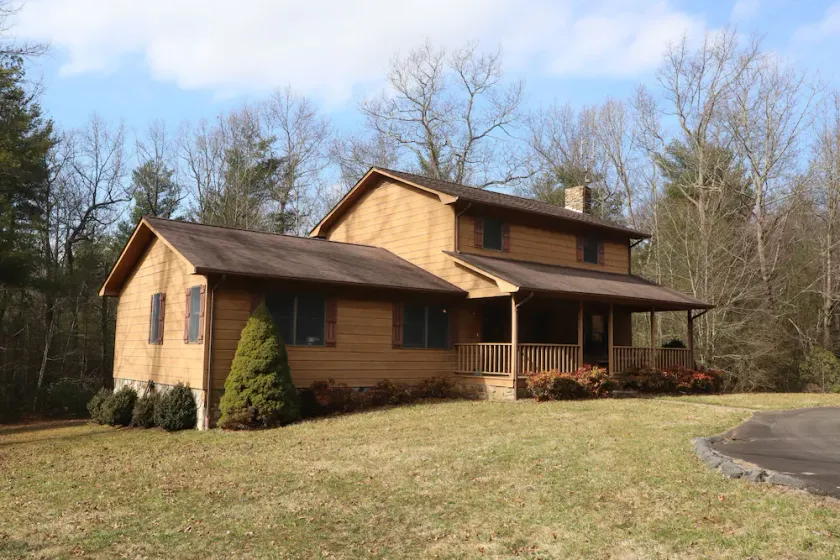3 BR Glade Valley Home in der Nähe von Golfplätzen und Blue Ridge Parkway! - Image 1