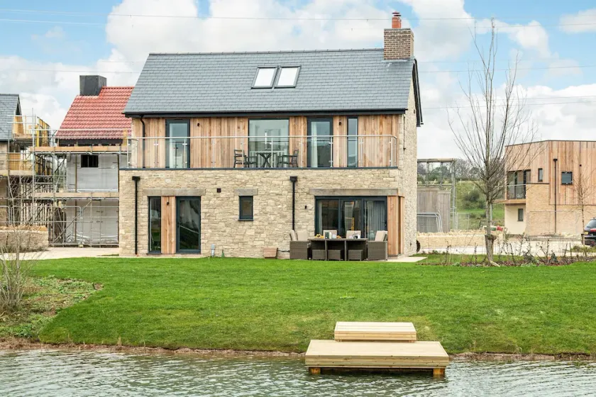 Skyfall (OI21), Silverlake, Dorset - Image 1