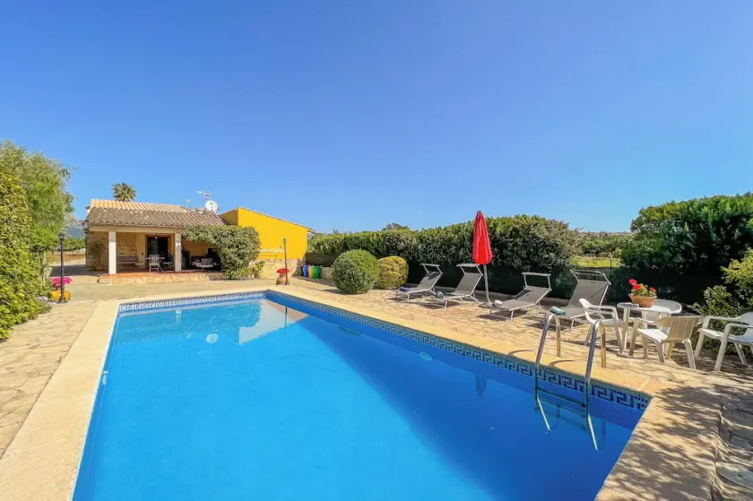 Finca Sabina in Buger - Image 1
