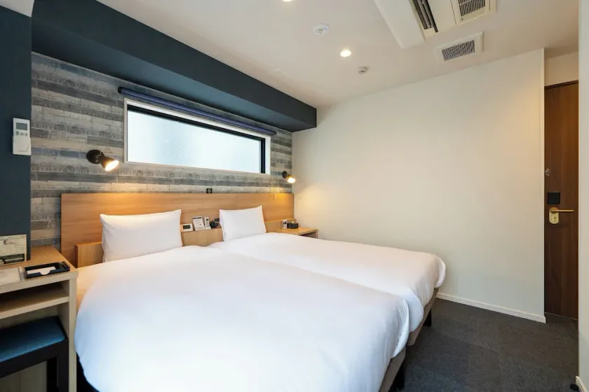 Nonsmoking Hollywood Twin Room Free breakfast bread service included / Sumida-ku Tokyo - Image 1