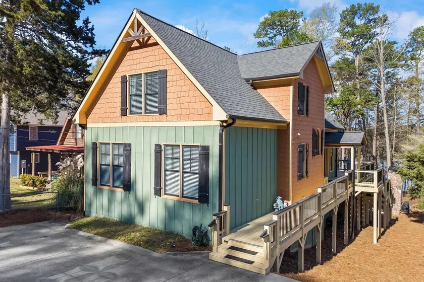 The Skyline Way Lake House w/ Hot Tub & Dock! - Image 1