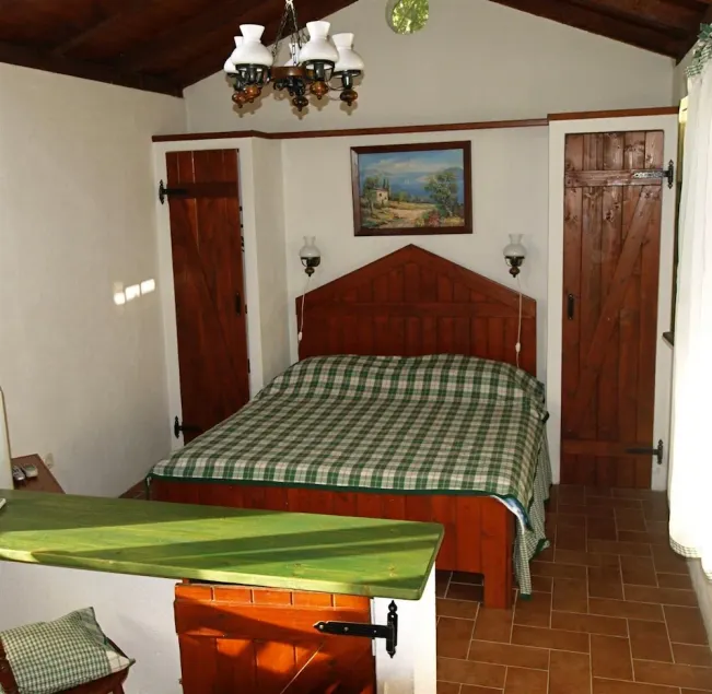 Cozy Pet-Friendly 1BR Apartment for 3 - Image 1