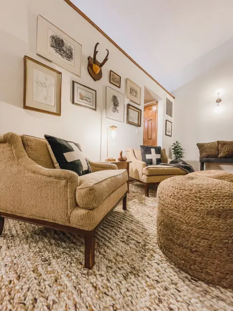 Cozy cottage tucked in the woods. 5 minutes from Cave Point and Whitefish Dunes. - Image 1