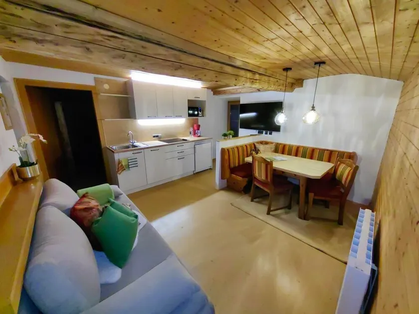 Apartamento / 2 quartos / chuveiro, WC, App. 6 - Groder, pousada - Image 1