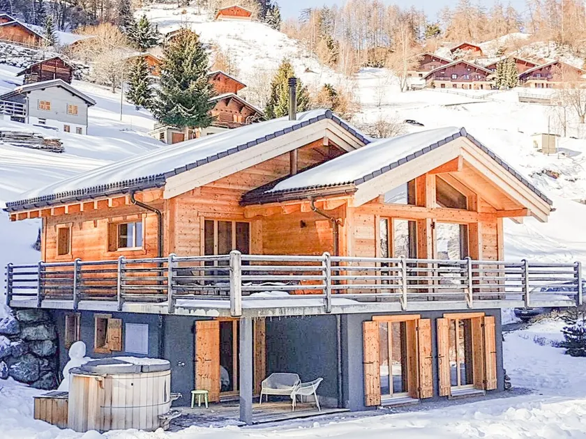 Chalet Kookaburra - Image 1
