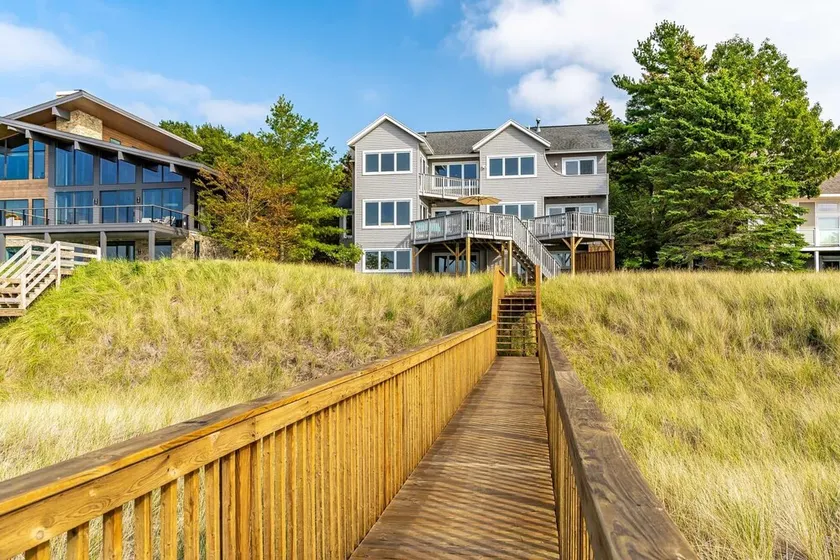 Large Home w/ Breathtaking Lake Michigan Views, Beach - Image 1
