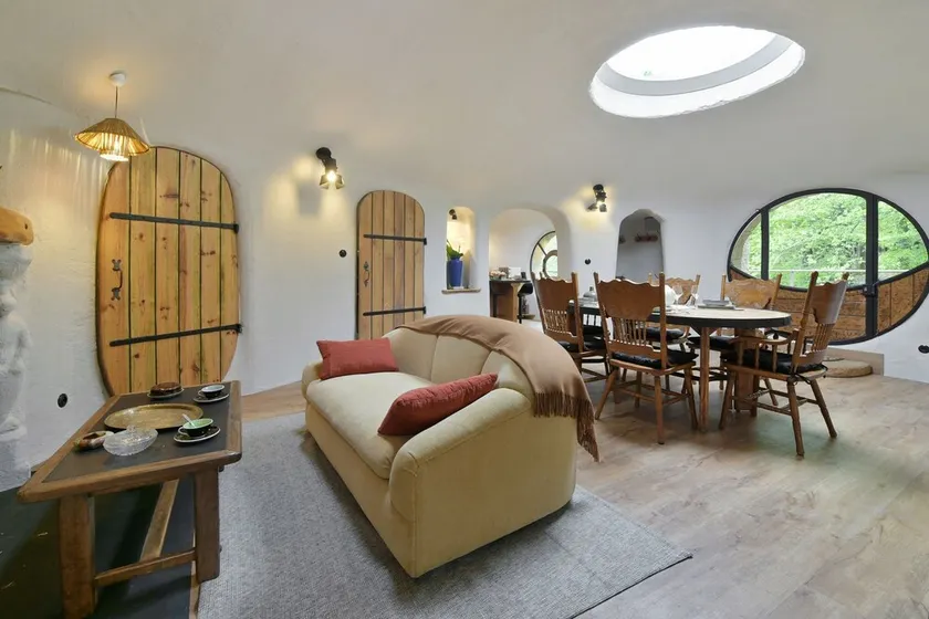 Gîte Insolite Troglogîte - Pour 5 en pleine nature - Image 1