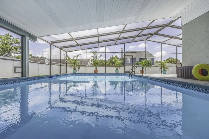 Beautiful, spacious, 4 king beds home with heated and covered pool - Image 1