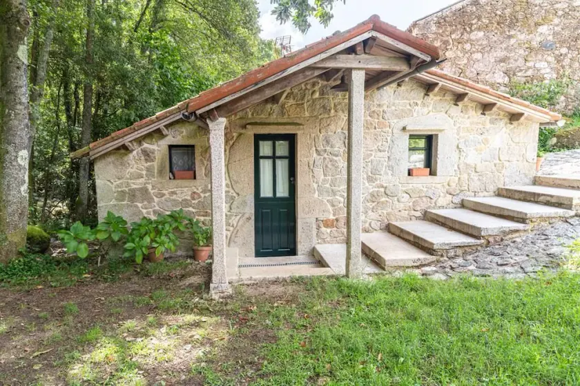 bed & Breakfast - Image 1