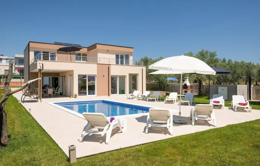 Gorgeous Home In Vodnjan - Image 1