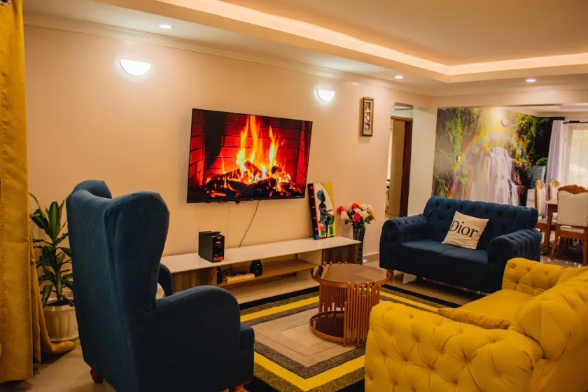 Luxurious 3 bedroom apartment in Nakuru CBD area - Image 1