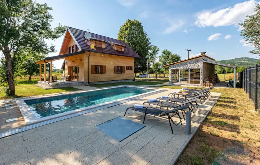 Stunning home in Licko Cerje with sauna - Image 1