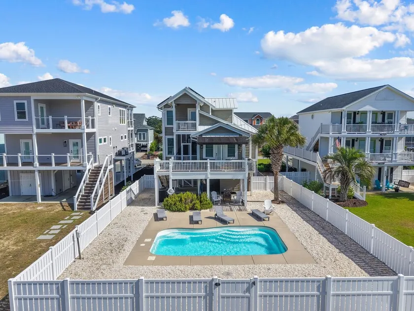 \"The Salty Cloud\" - Dunes home w/ private pool, 3 bedrooms / 2.5 baths, PET FRIENDLY - Image 1