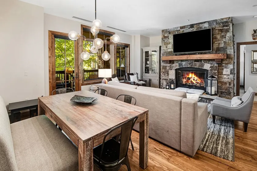 5 Star Luxury - Truly Ski in/ ski out 2 bedroom spacious condo Bachelor Gulch - Image 1