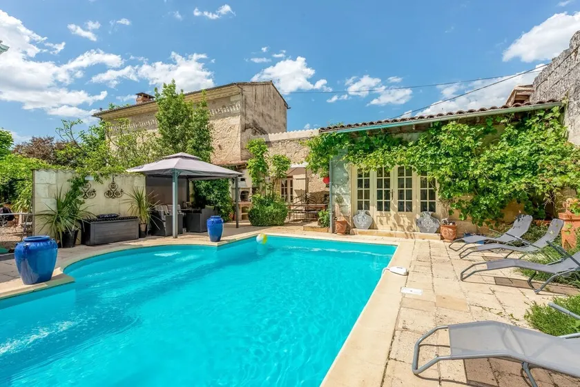 Maison Des Saveurs - Two Bedroom Villa, Sleeps 4 - Image 1
