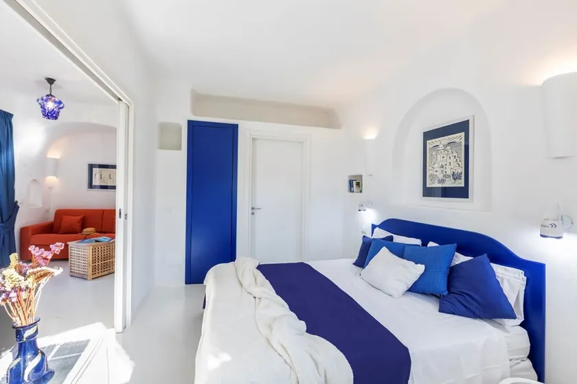Prestige Two-Room Apartment with a wide terrace and outstanding sea view - Image 1