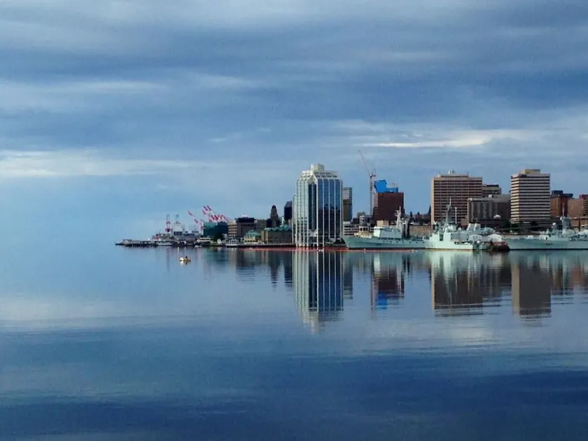 Stunning 1-Bedroom Furnished Apartment Overlooking Beautiful Halifax Harbour - Image 1