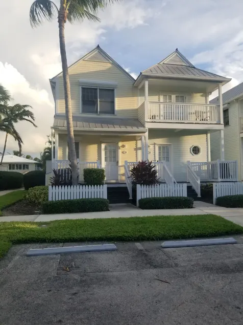 Great Water Front 2 Story Townhouse With Boat Slip available at additional cost - Image 1