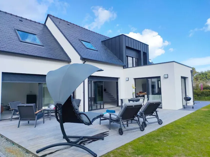 Modern house 3 minutes walk from the beach - Image 1