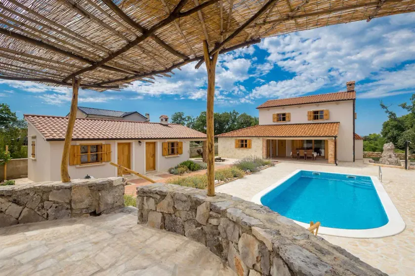 Underbart och lyxigt semesterhus  med privat pool i Kras, Island Krk, Croatia för 8 personer - Image 1