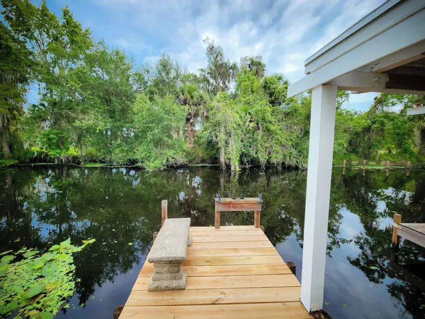 Astor Serene Riverfront Retreat with 2 boat slips and a dock - Image 1