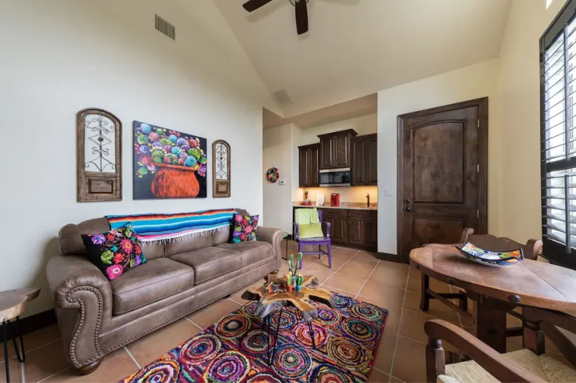 #5 Fiesta Casita am Guadalupe Fluss bei The Casitas at Gruene - Image 1