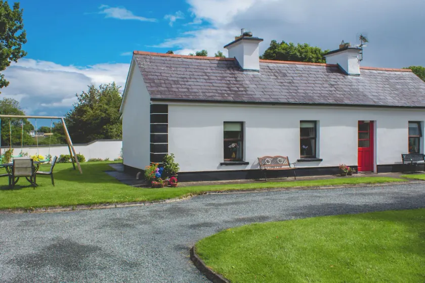 Rockview House - Image 1