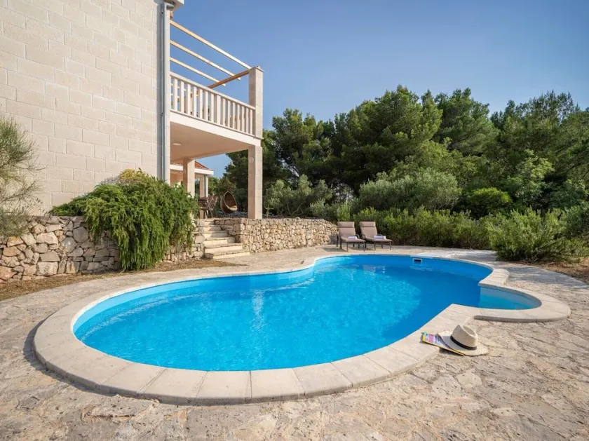 Villa Sonia with private pool, 4 bedrooms and beautiful garden - Image 1