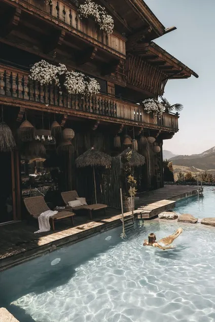 Jufenalm BOHO Hotel & Restaurant - Image 1