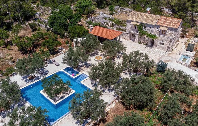 Beautiful Home In Blato - Image 1