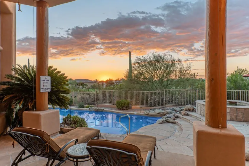 Golf Colony w/Golf, Mt & City Views: Salt H2O Pvt POOL, Spa, Kiva Fireplace, TVs All BRs - Image 1
