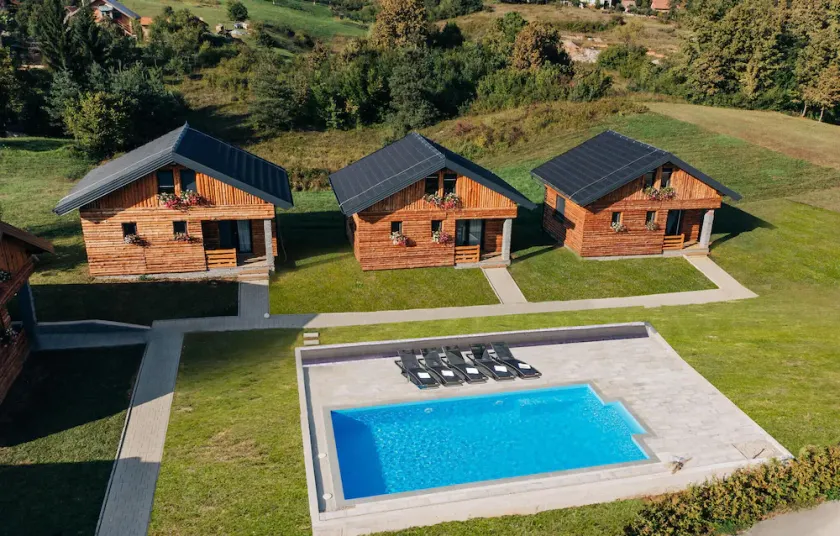 Stunning home in Slunj with swimming pool - Image 1