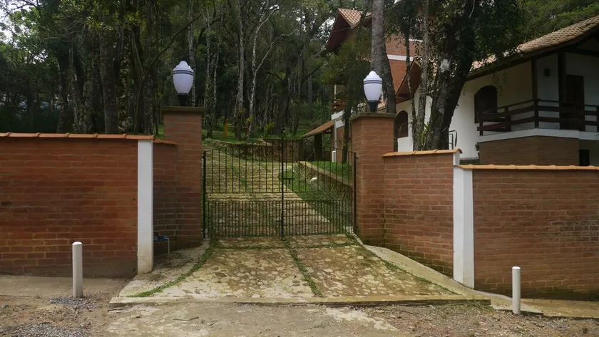 BEAUTIFUL HOUSE 5 MINUTES FROM THE CENTER – MONTE VERDE - Image 1