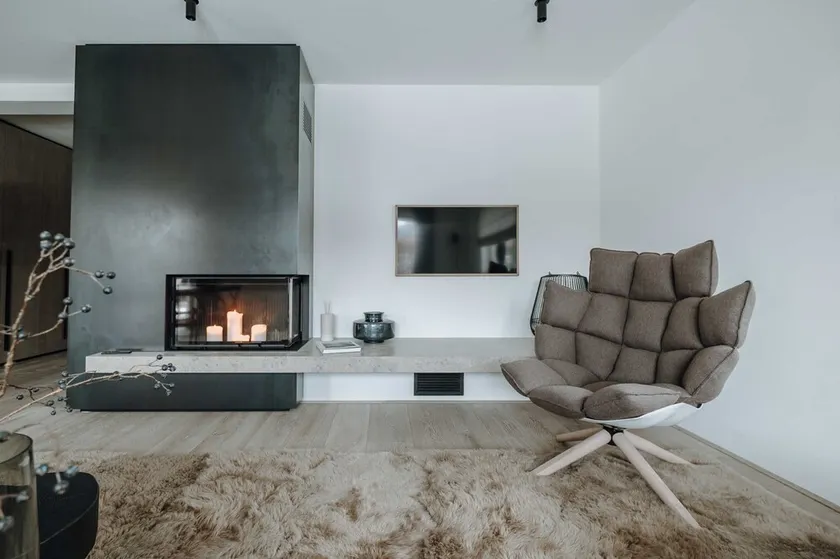 Apartment SeeSuite 2 - Image 1