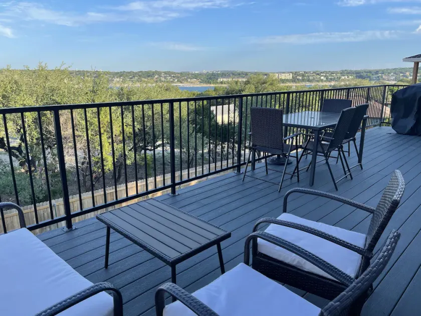 Panoramic Lake Travis View in Lago Vista - Image 1
