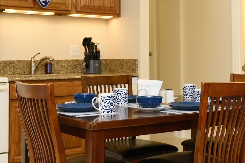 Bay Ridge unit by Downtown Annapolis and Quiet Waters Park - Image 1