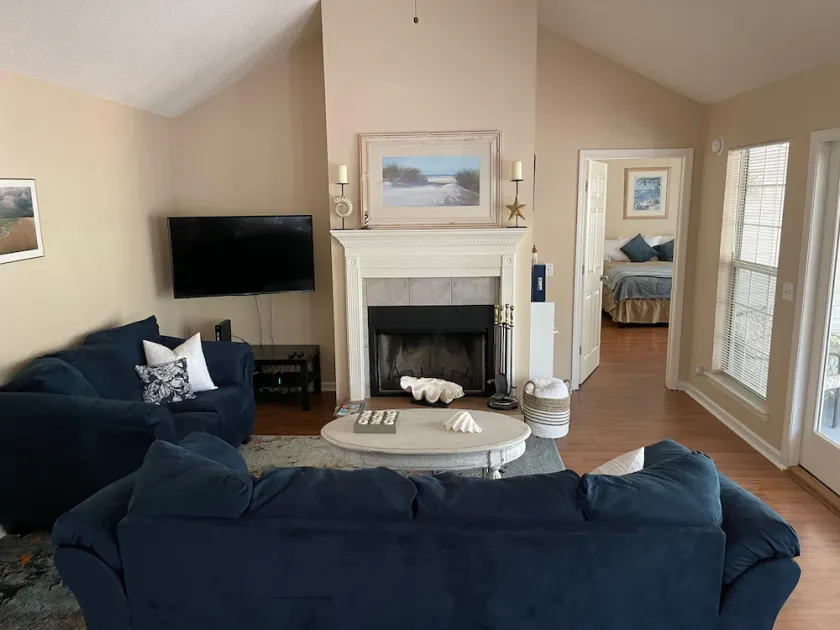 Comfortable Home 7 miles from Jekyll Island Entrance - Image 1