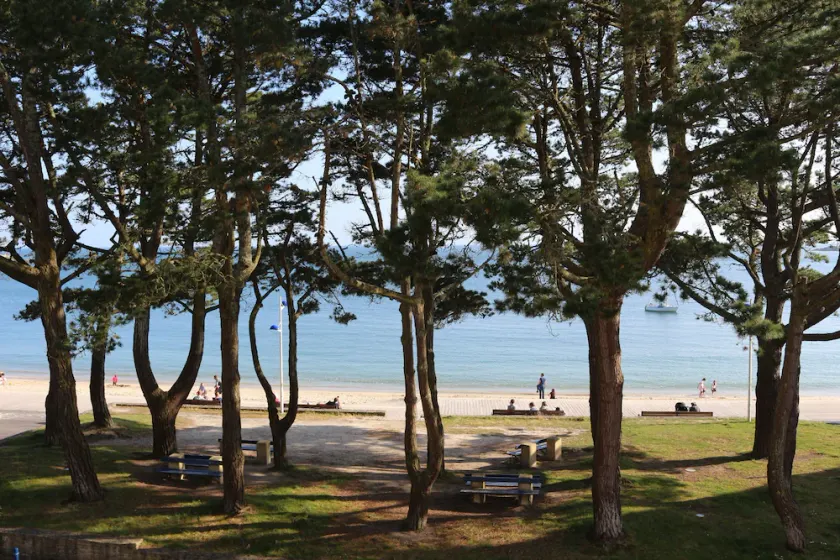 TY TREZ ,  Magnifique vue mer face à l'entrée de la plage du Trez de Bénodet . - Image 1