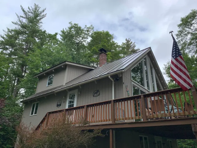 UP NORTH - Charming Chalet - Image 1