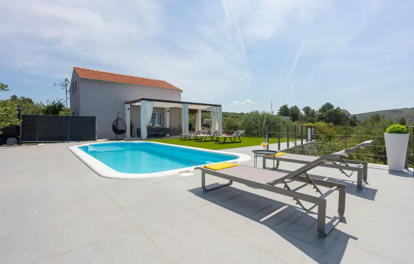 Impresionante casa en Sutivan - Image 1