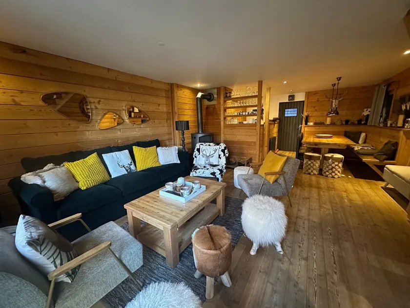 Family Chalet with Fireplace in Vars - Image 1