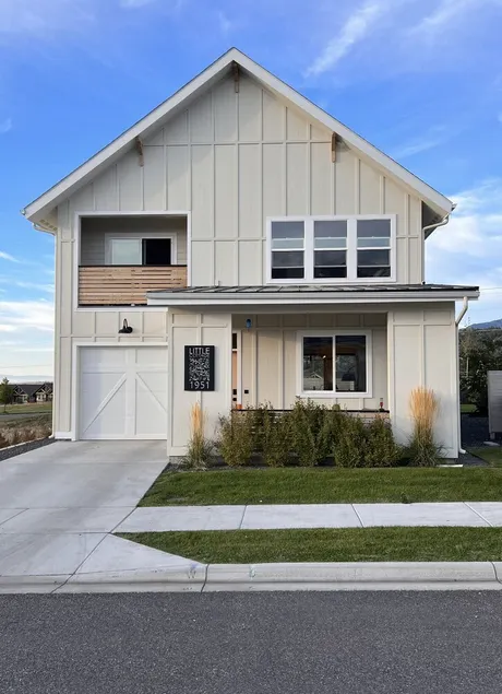 Modern, luxury comfort near hospital and downtown! - Image 1