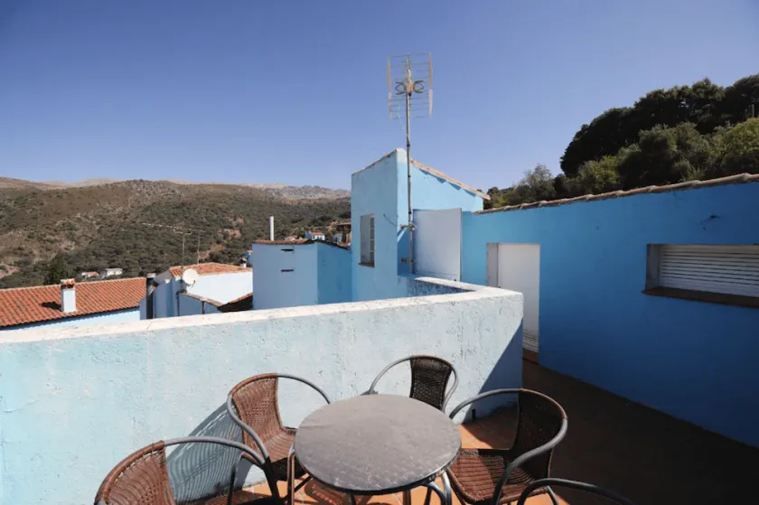Charming townhouse in an Andalucian mountian blue village - Image 1