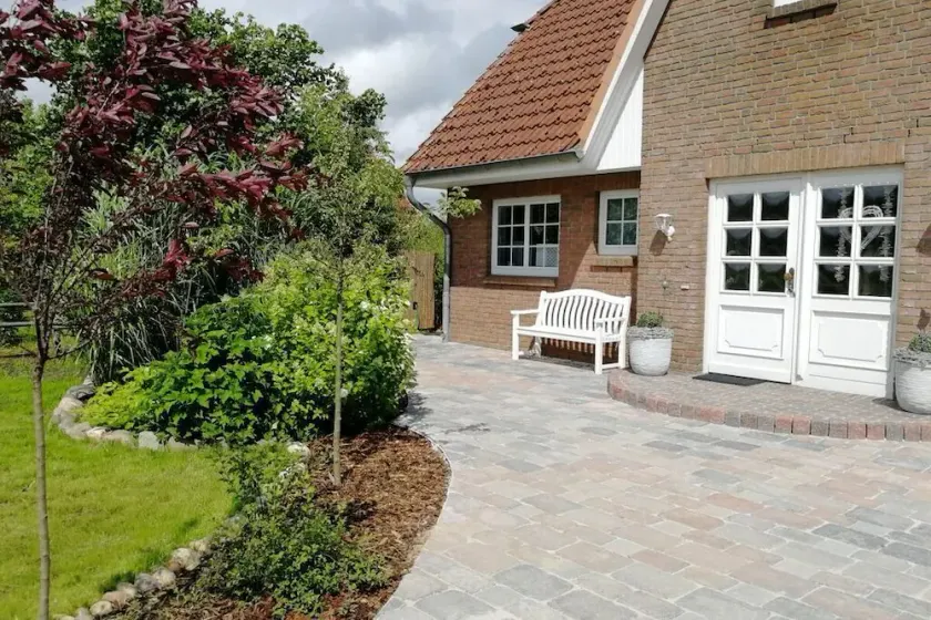 Holiday Home Home Comfortable Vacation Home - Image 1