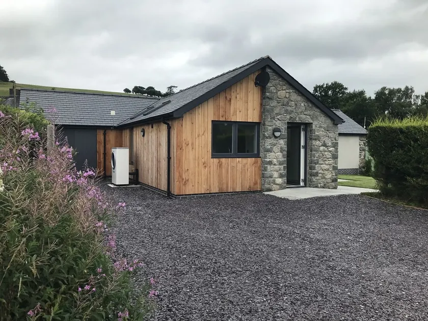 Luxurious & spacious new build bungalow, a few minutes from Bala lake, Snowdonia - Image 1